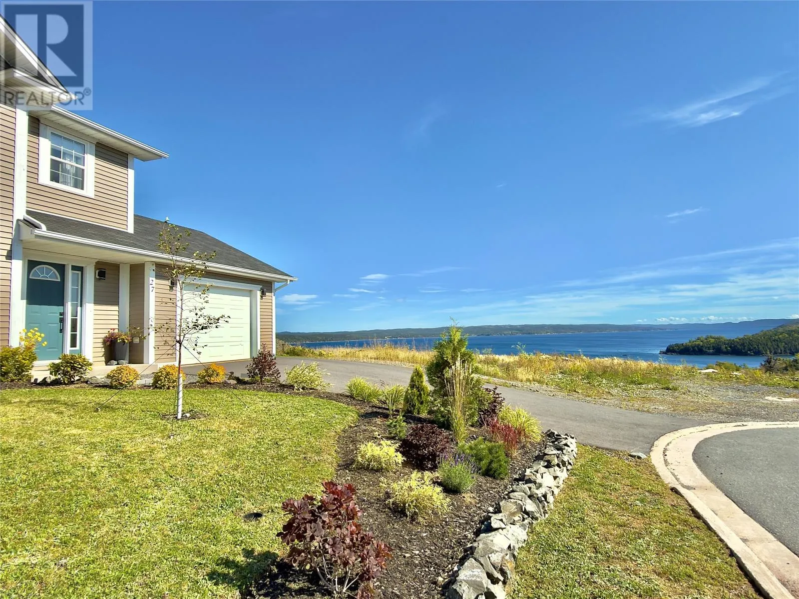 27 THORBURN Place