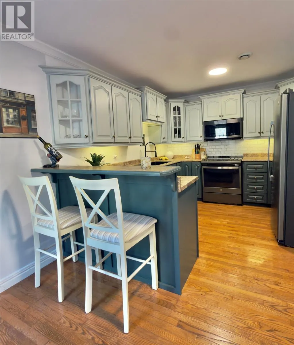27 THORBURN Place