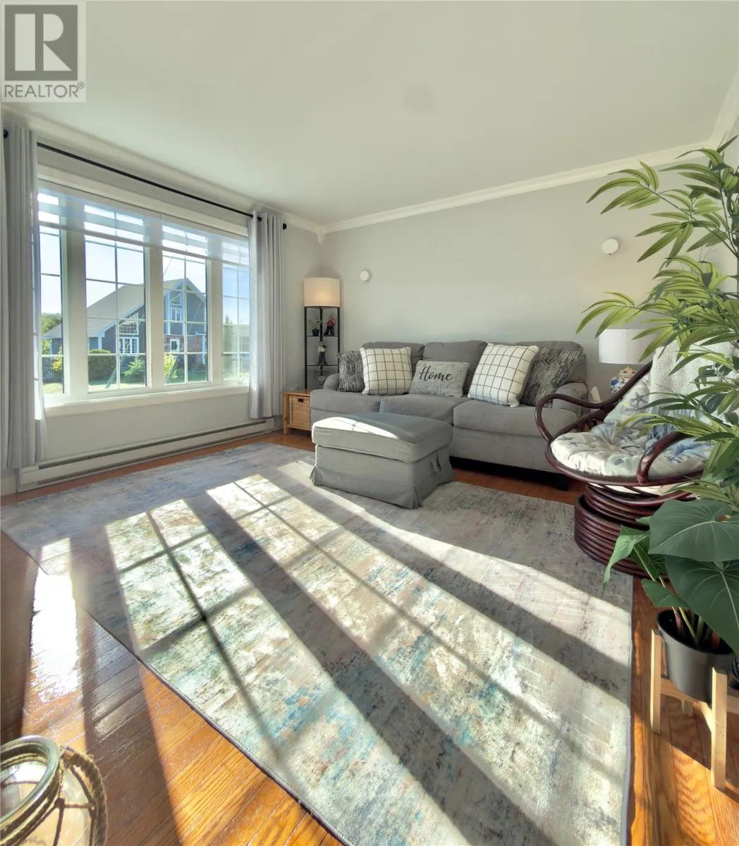 27 THORBURN Place