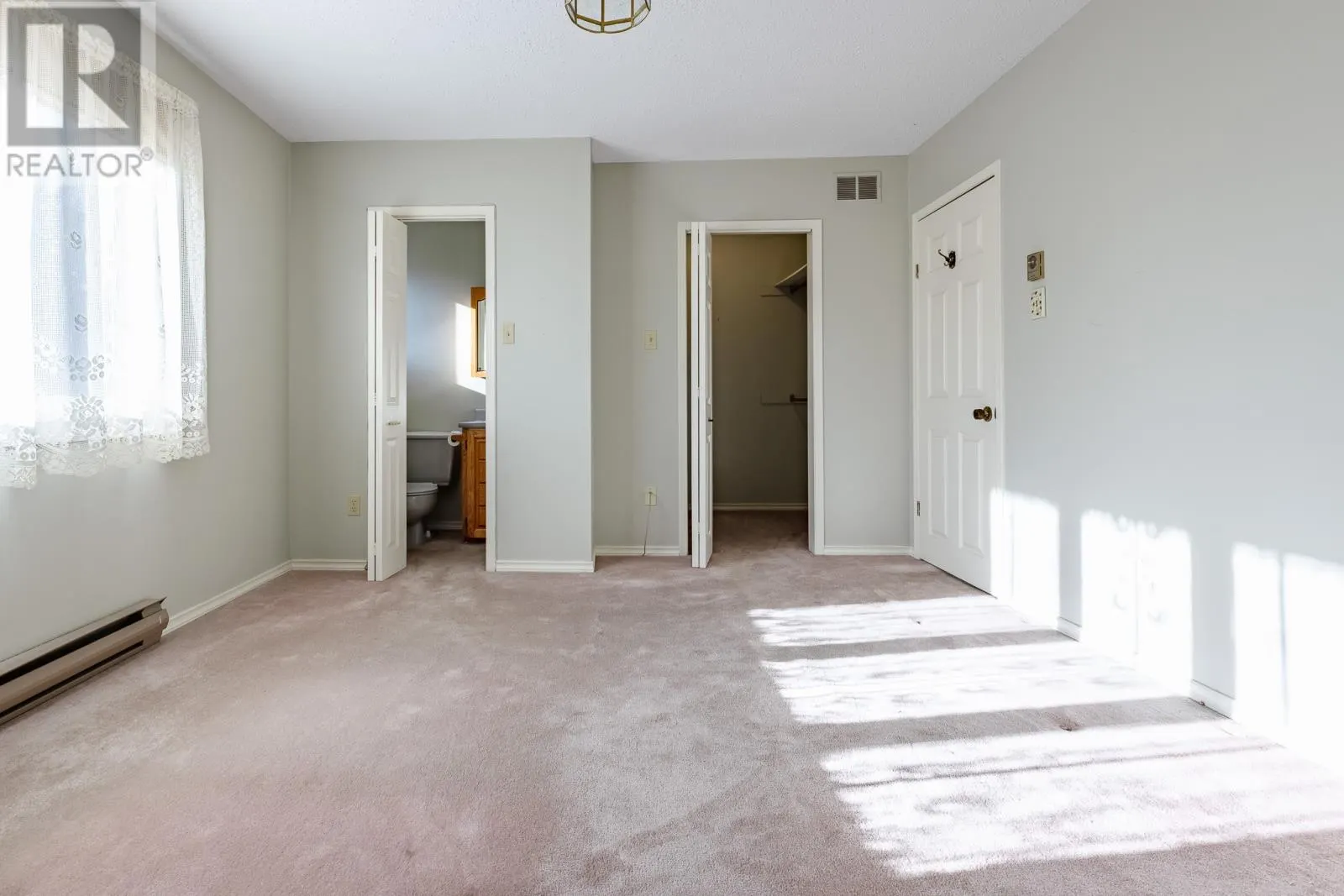 6 MacGregor Place