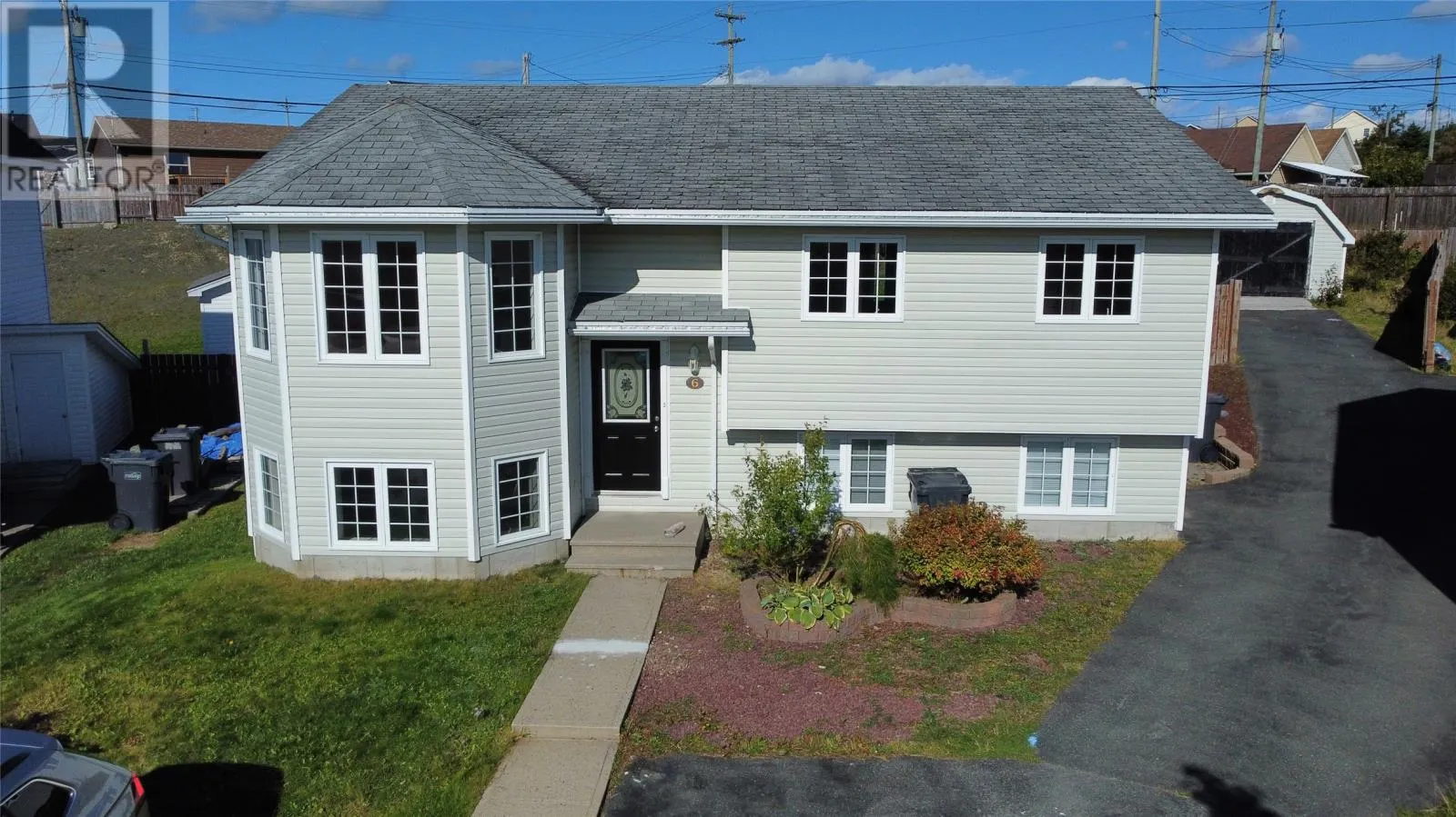 6 Tennyson Place