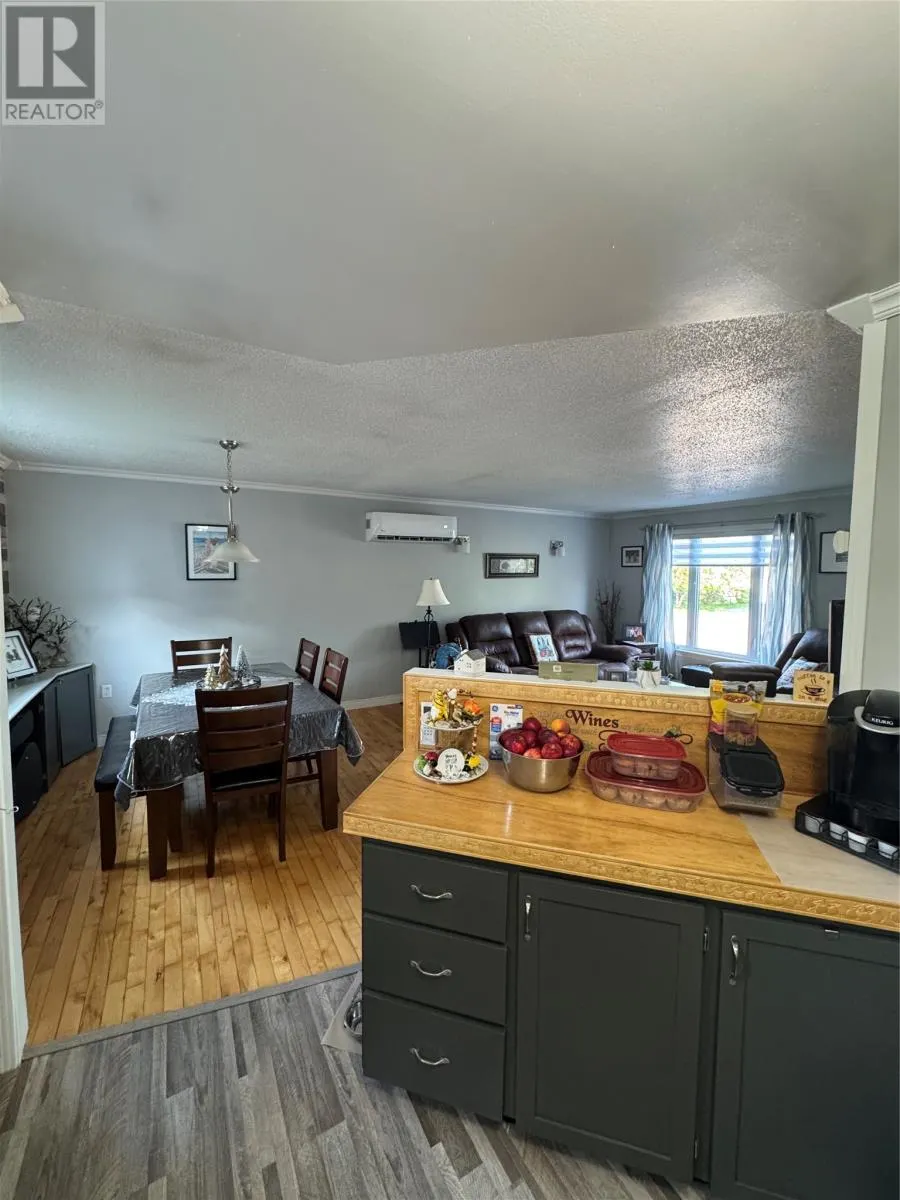 163 Commonwealth Drive