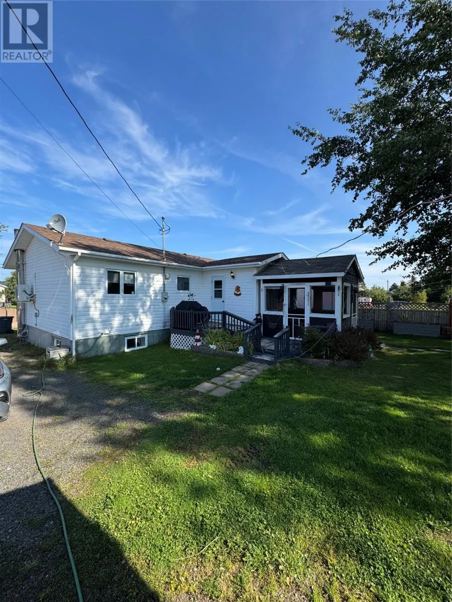 163 Commonwealth Drive