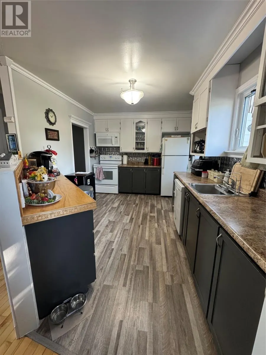 163 Commonwealth Drive