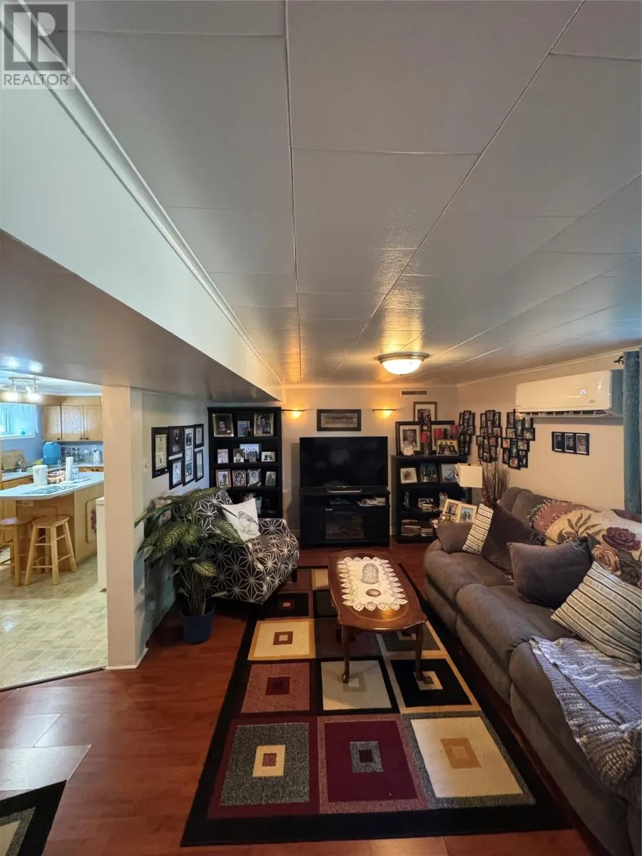 163 Commonwealth Drive