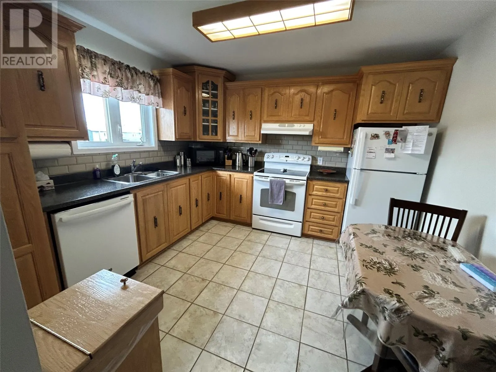 11 Carson Crescent