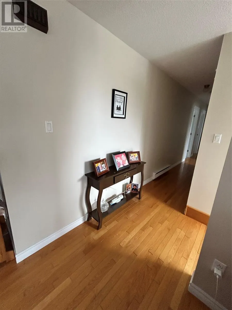 11 Carson Crescent