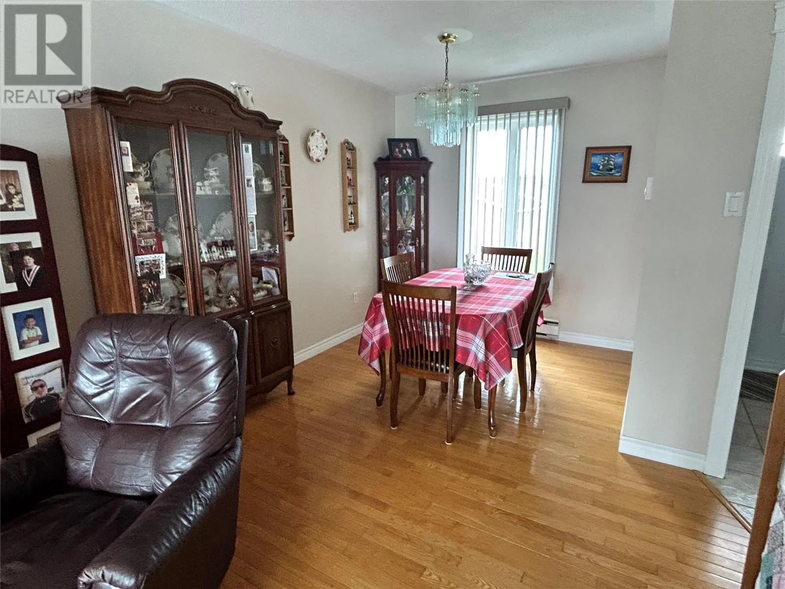 11 Carson Crescent
