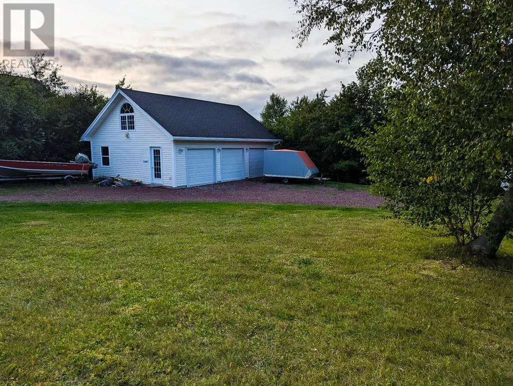 16 Heneys Pond Road
