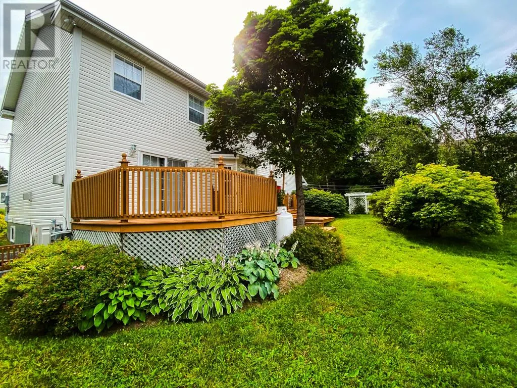 16 Heneys Pond Road