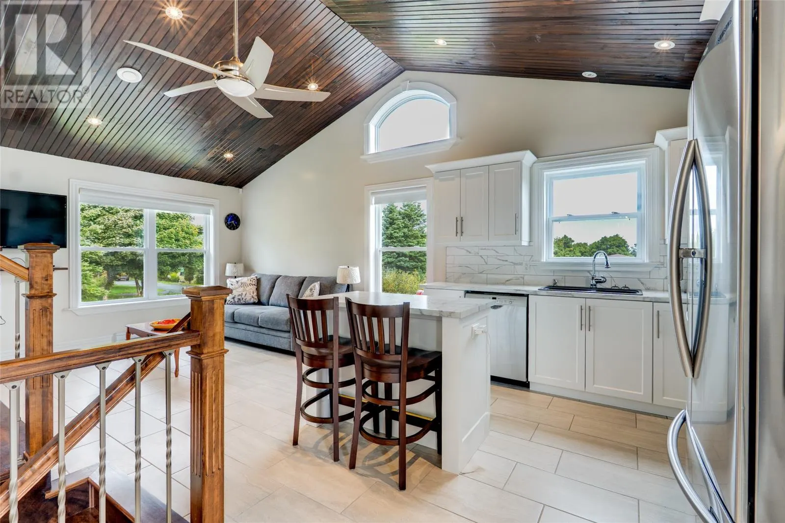 50 Seaforest Drive