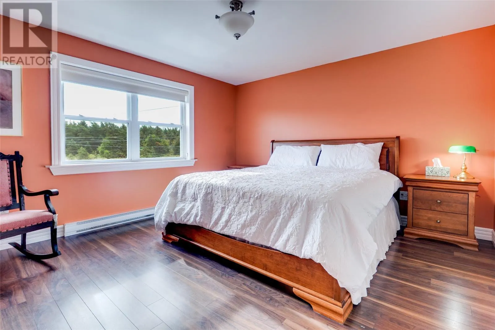 50 Seaforest Drive