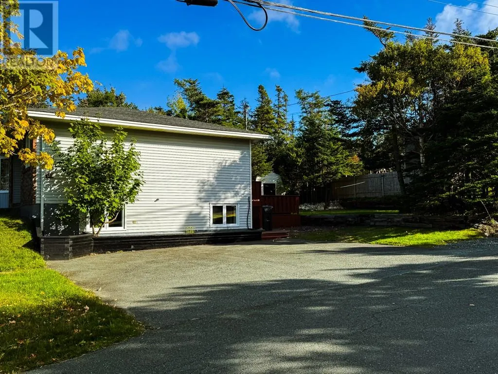 122 Duff Crescent