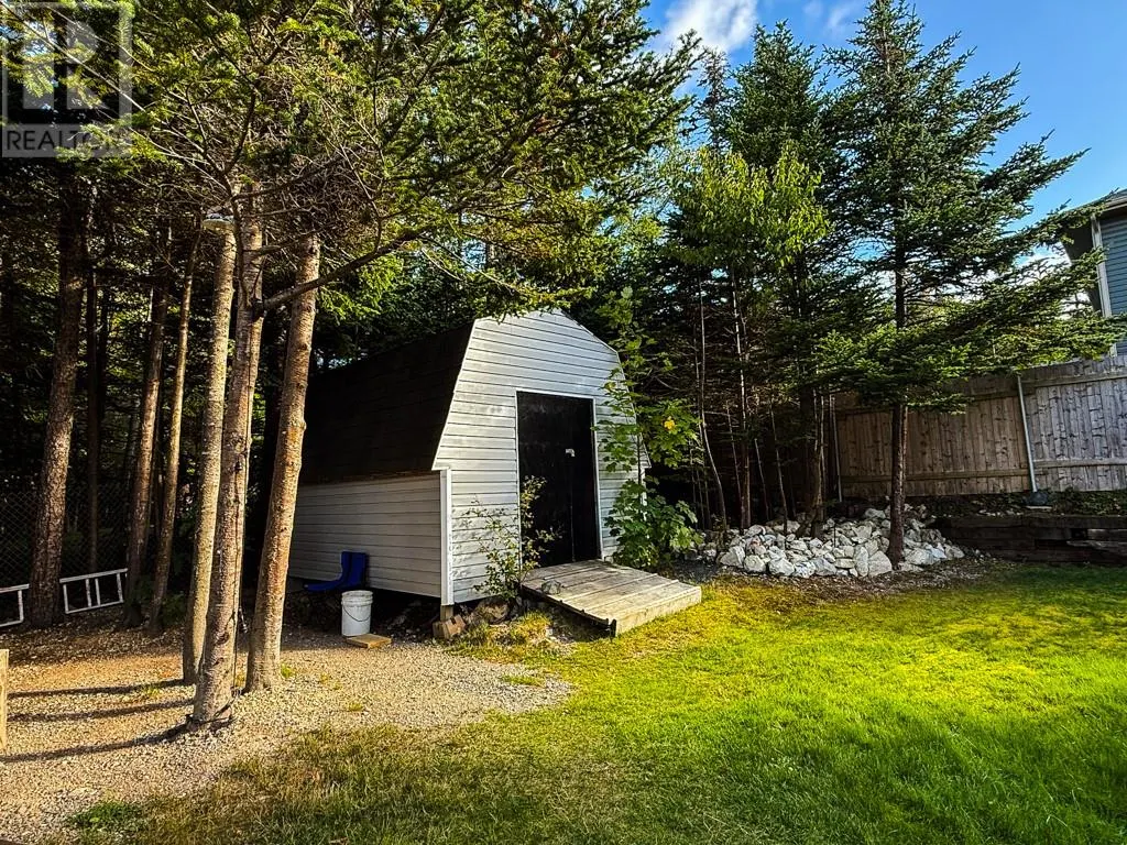 122 Duff Crescent
