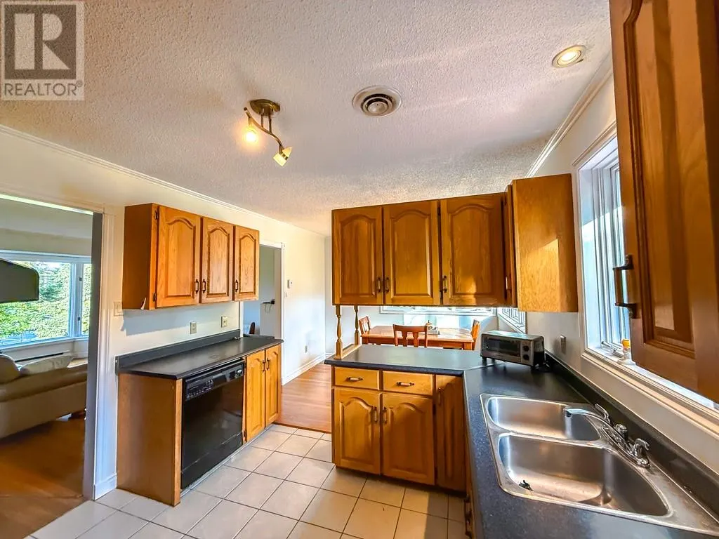 122 Duff Crescent
