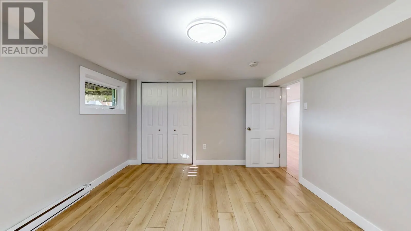 3 Curtis Place