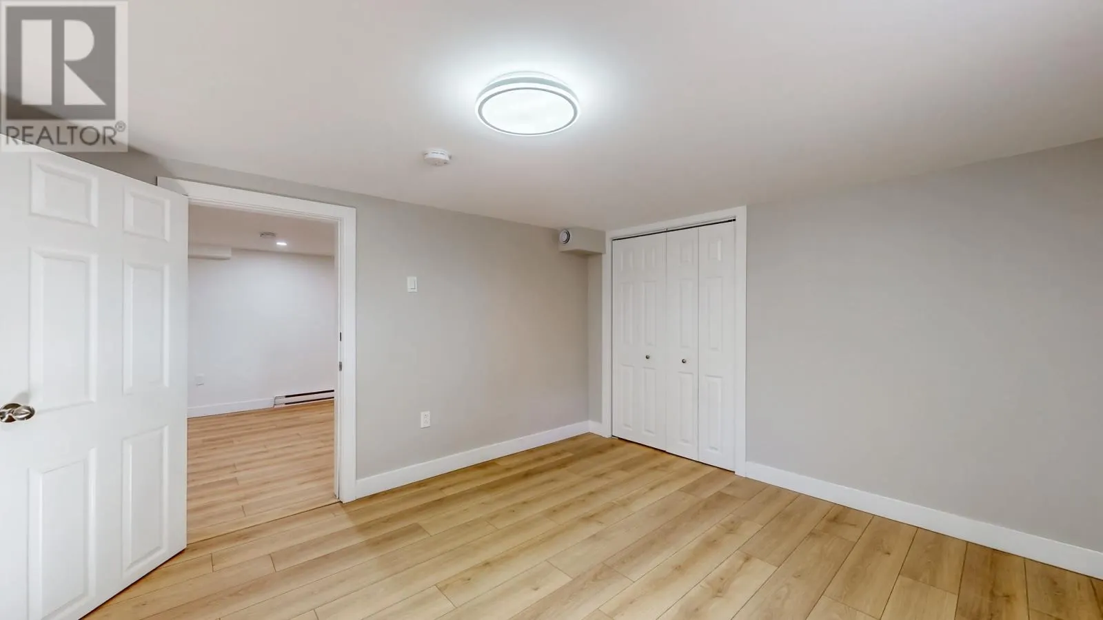 3 Curtis Place