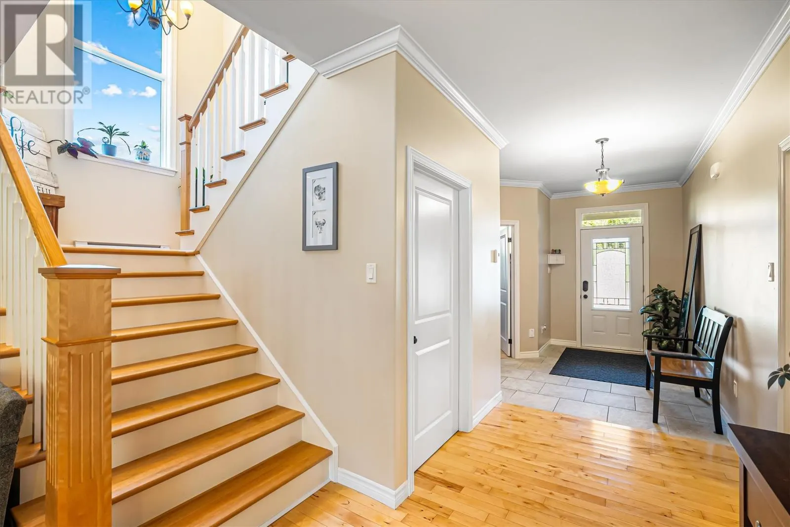 8 Monument Road