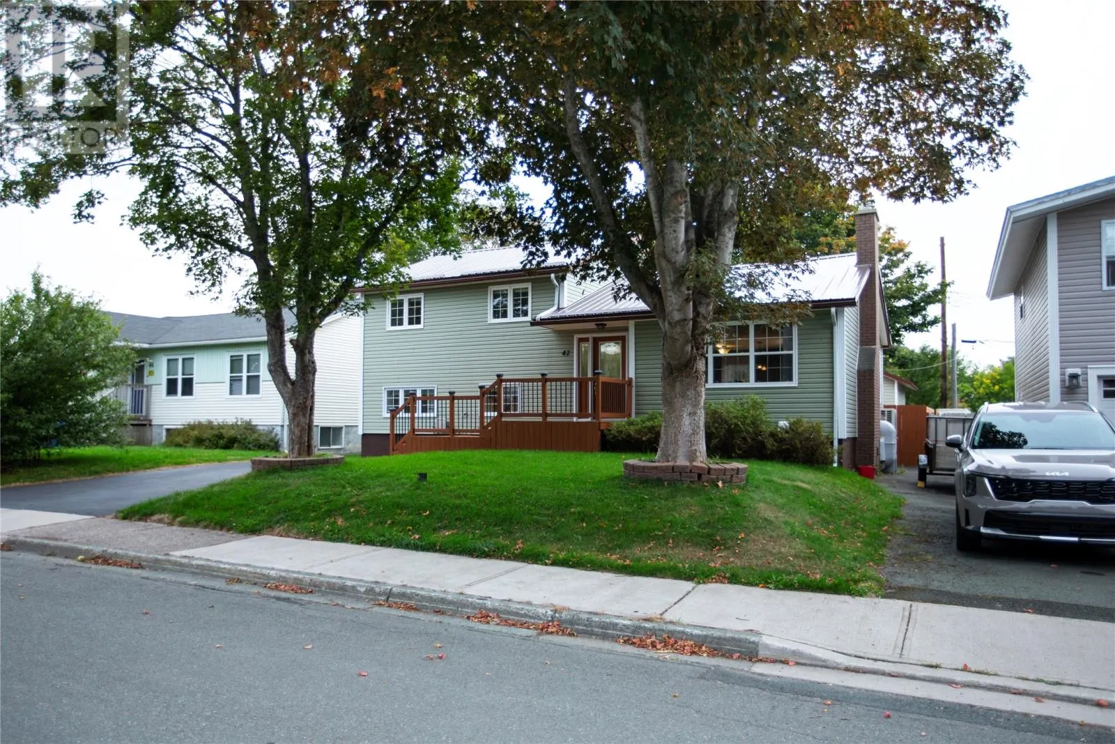 42 Dundas Street