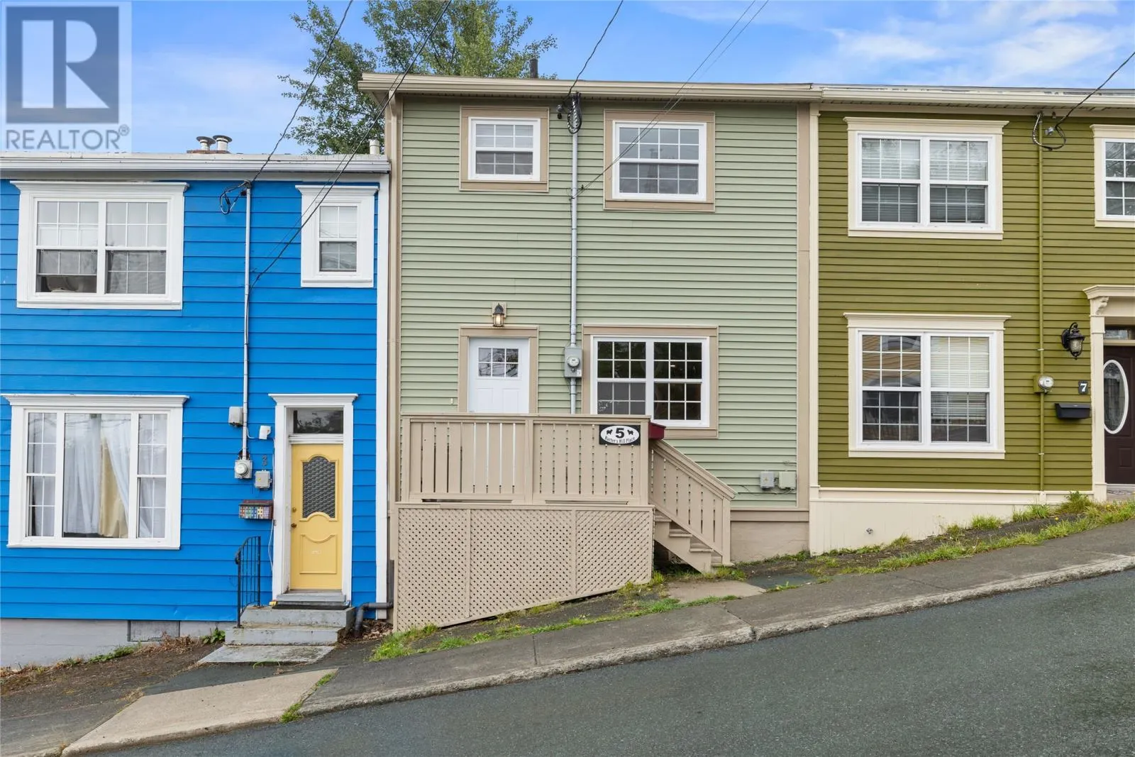 5 Barters Hill Place