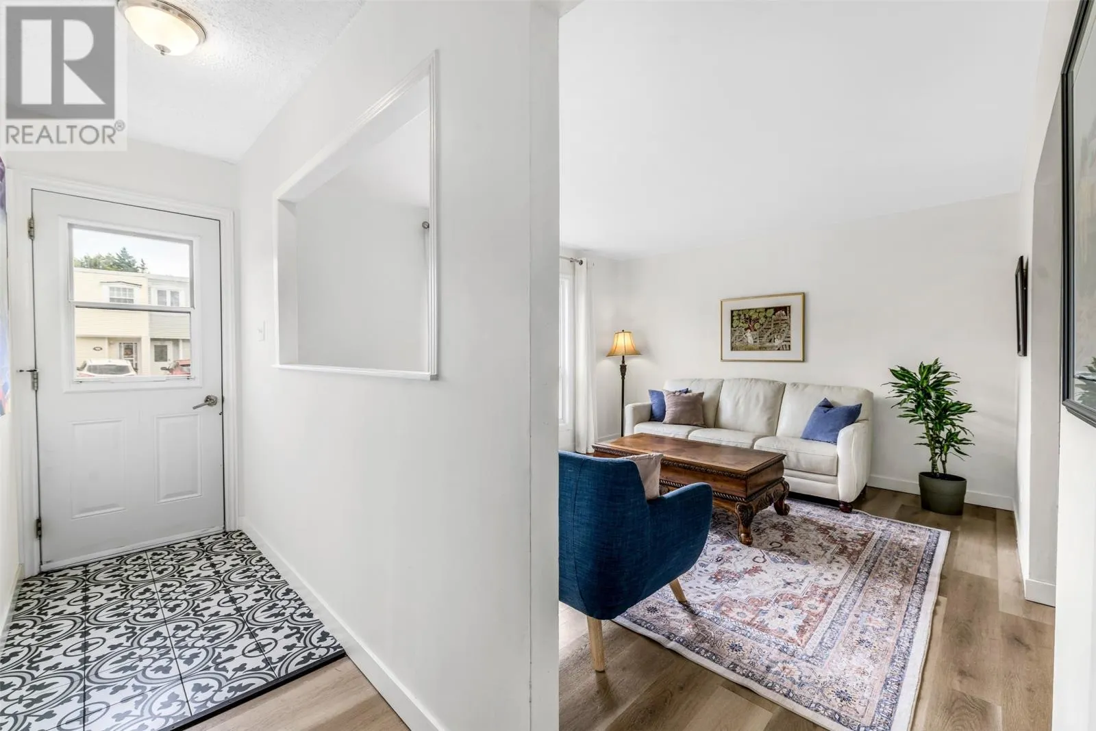 13B Chapman Crescent