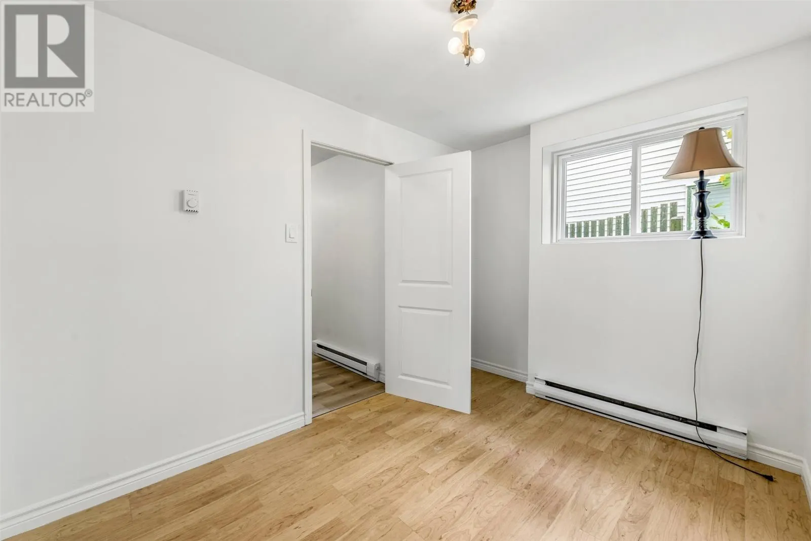 13B Chapman Crescent