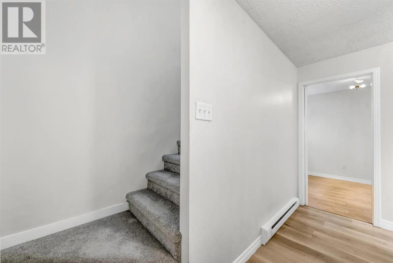 13B Chapman Crescent