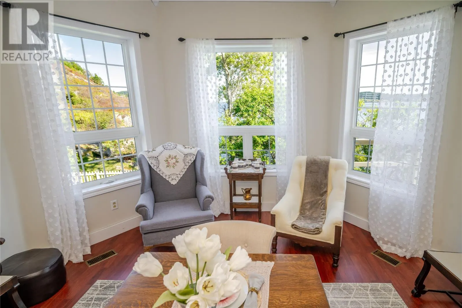 55 Seaview Drive