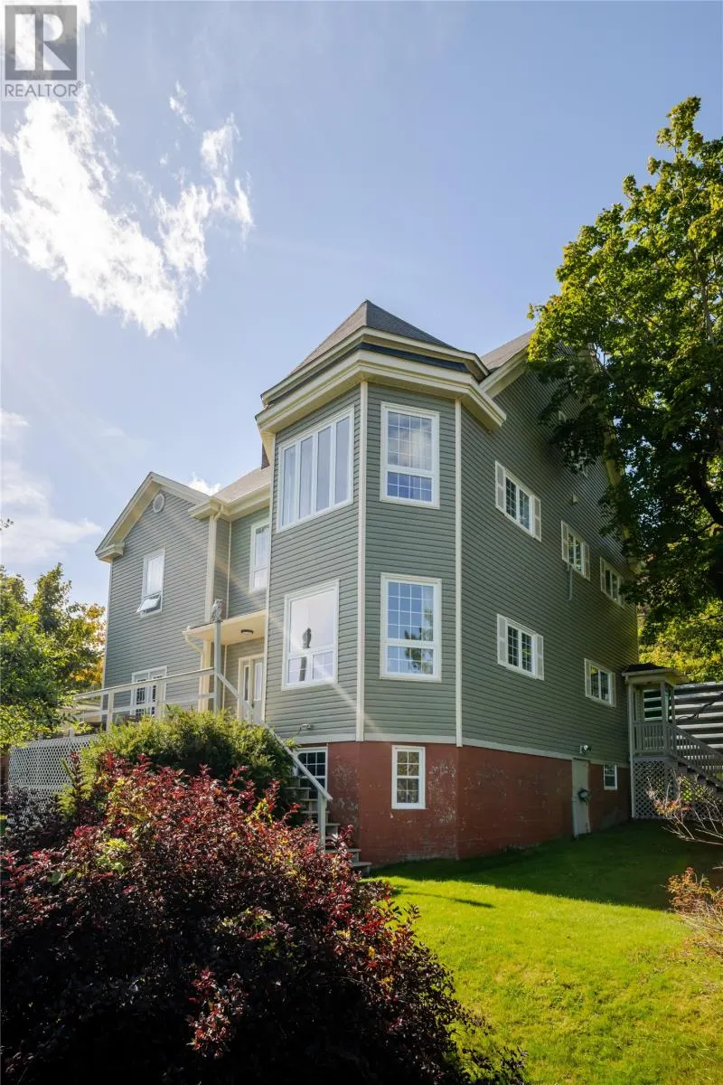 55 Seaview Drive