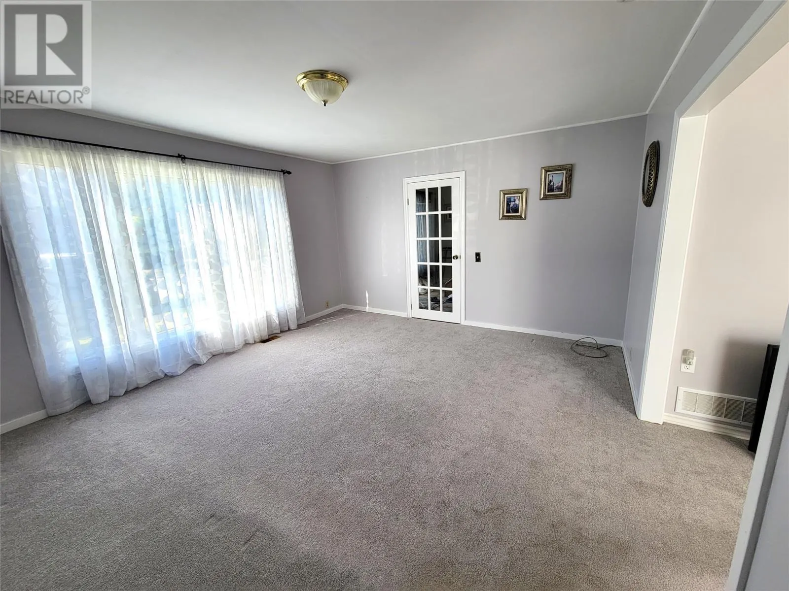 78 Carmen Avenue
