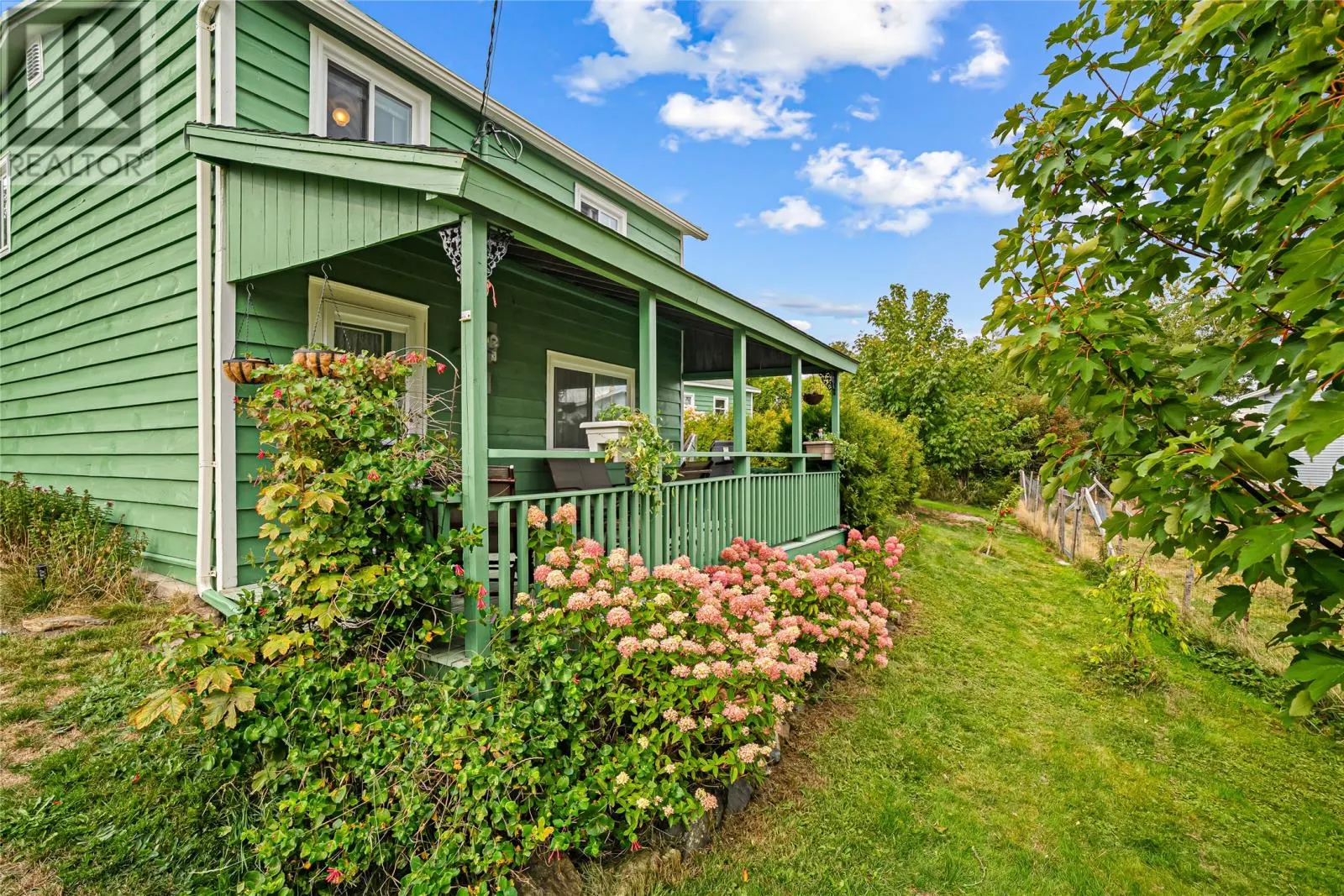 8 Goulds Road