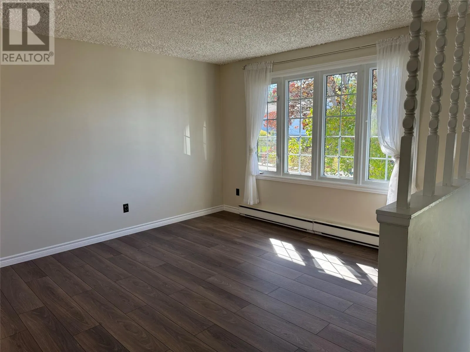 11 Robertson Avenue