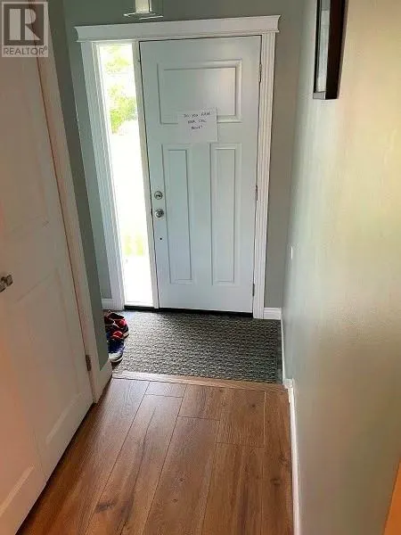 8 Dawson Drive