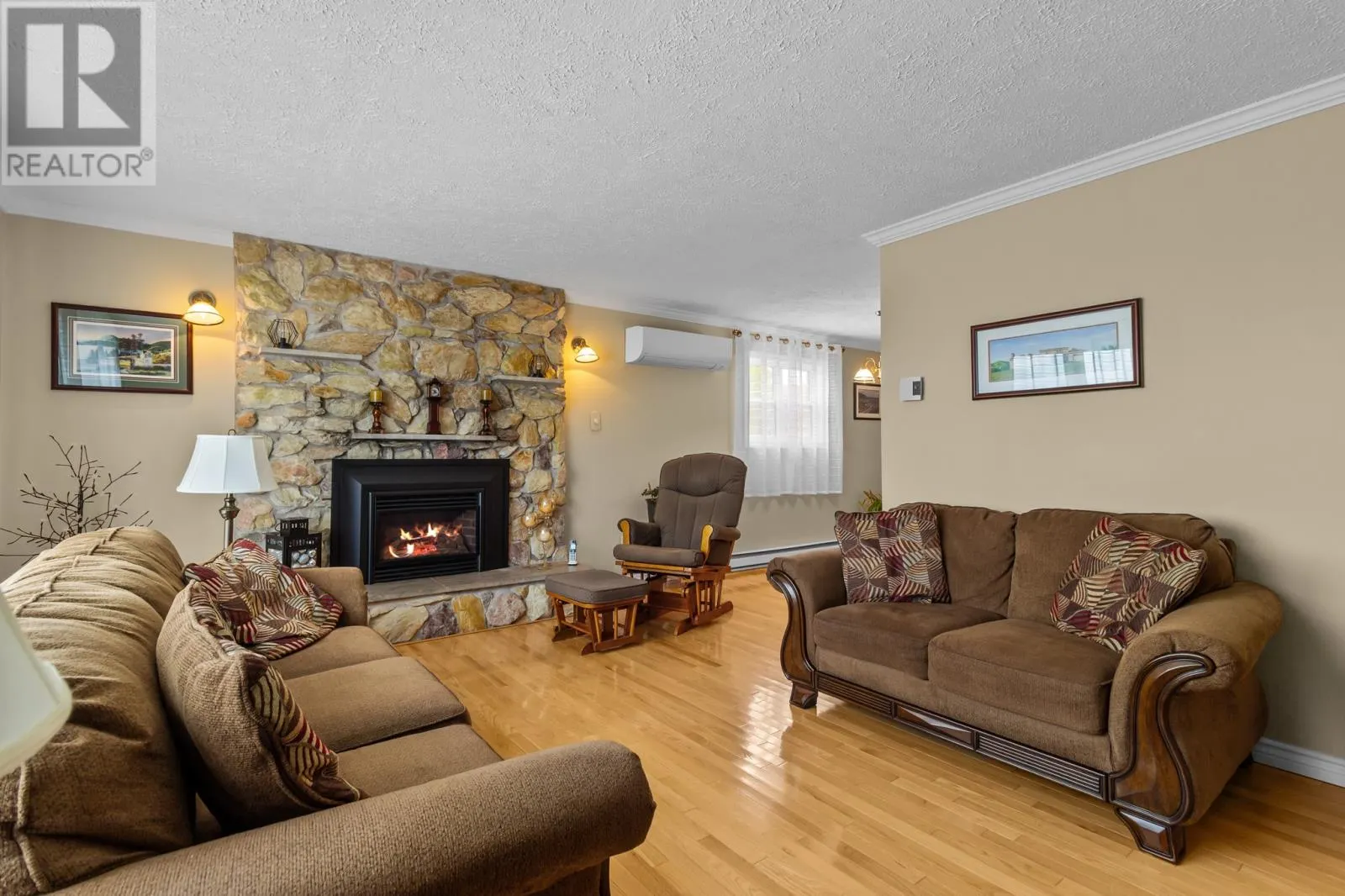 1 Gregg Avenue