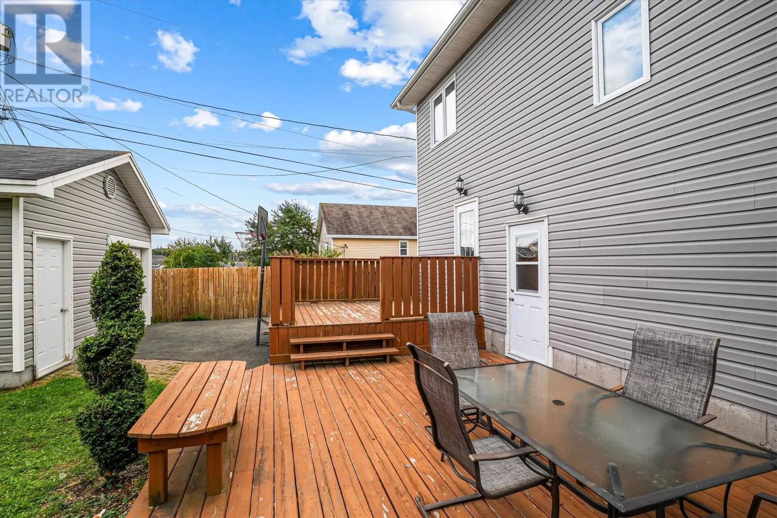 6 Hayfield Place