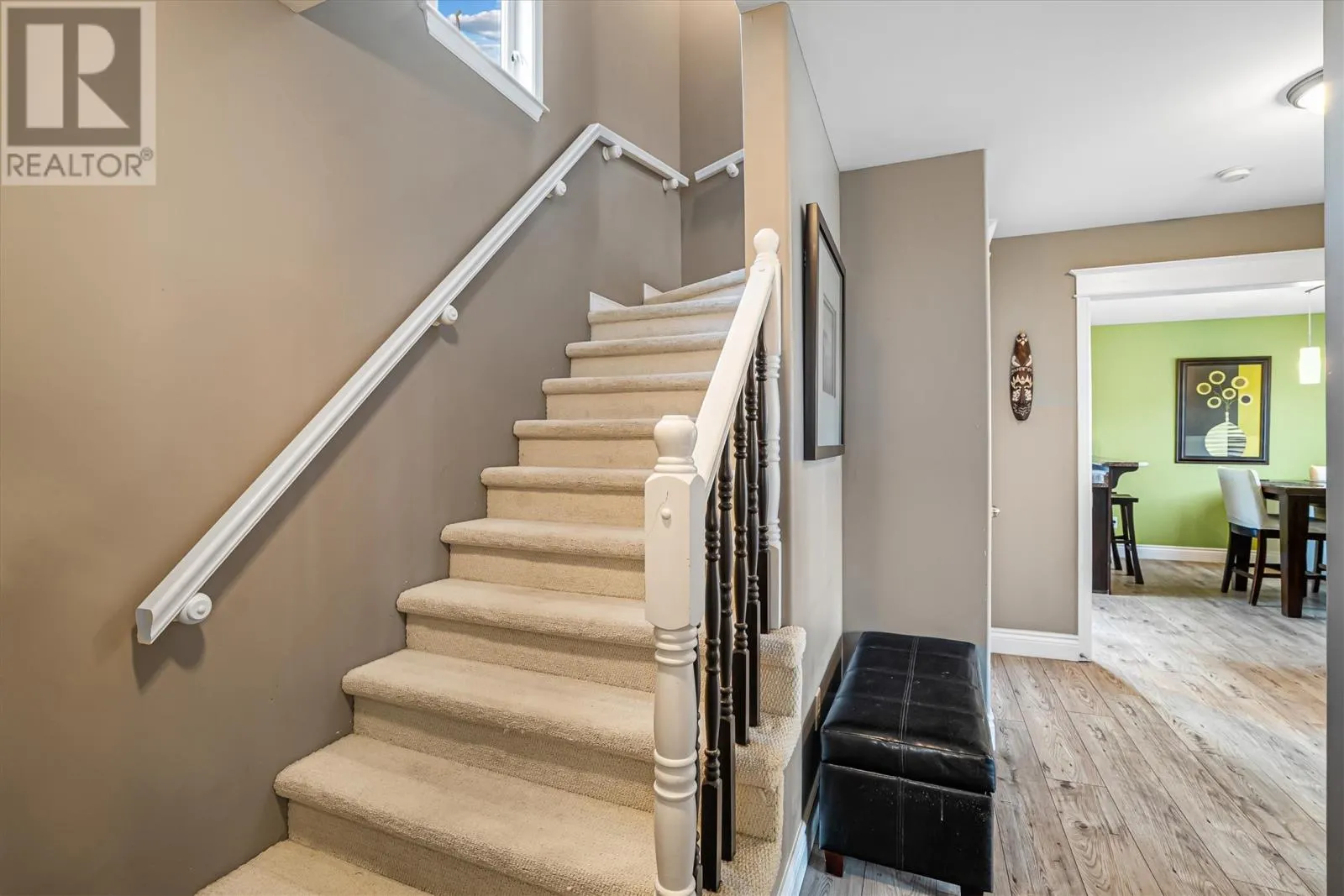 6 Hayfield Place