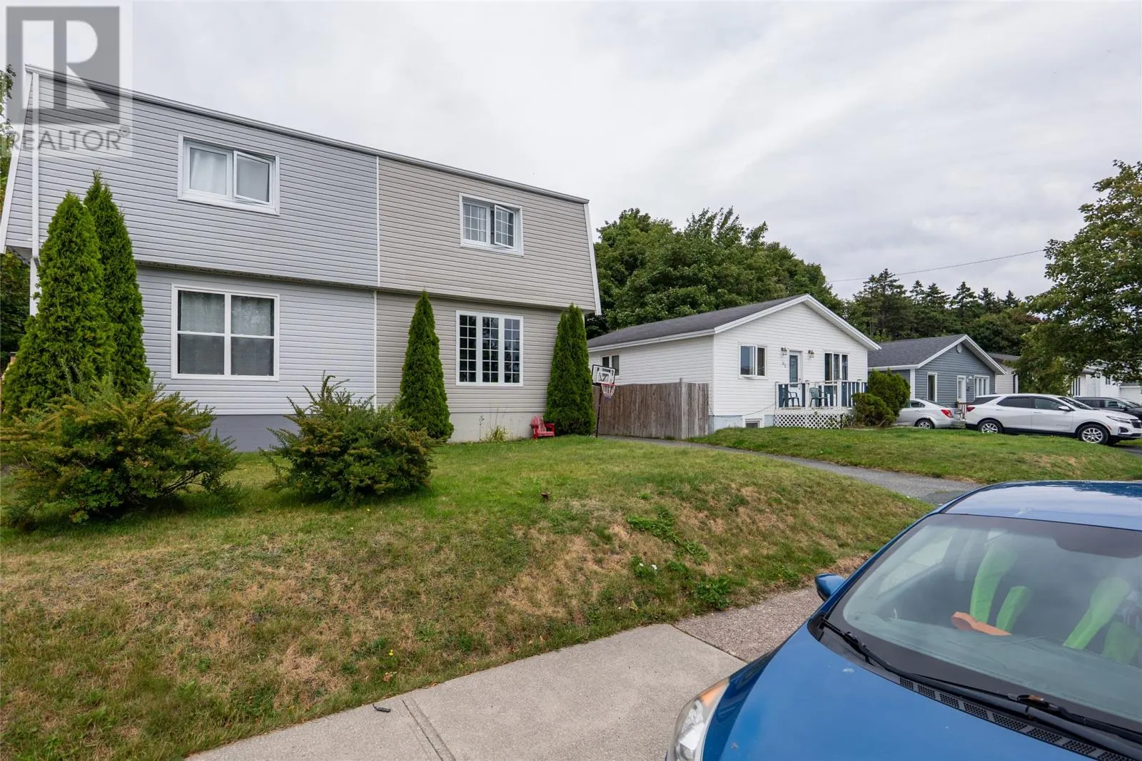 70 Della Drive