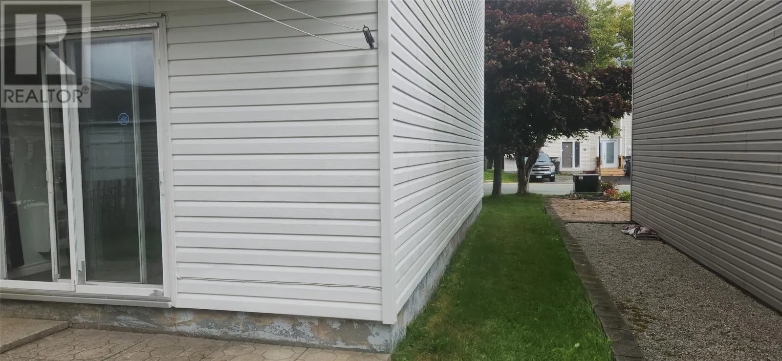 10 Woodford Drive