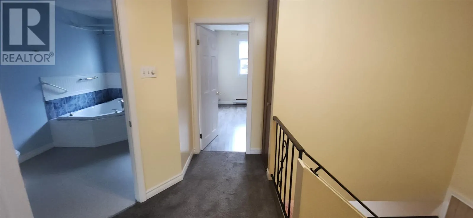 10 Woodford Drive