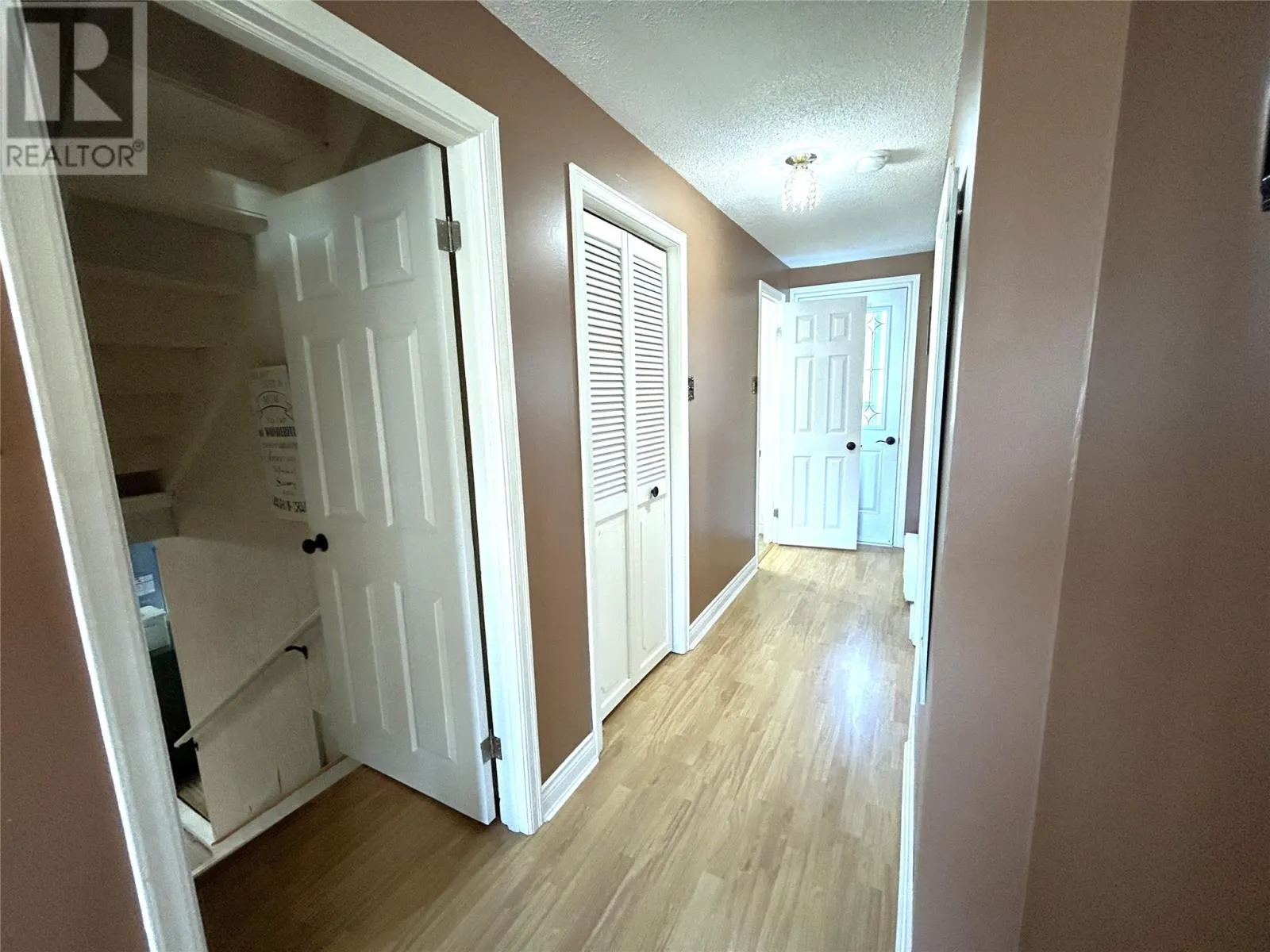 8 O'Brien's Drive