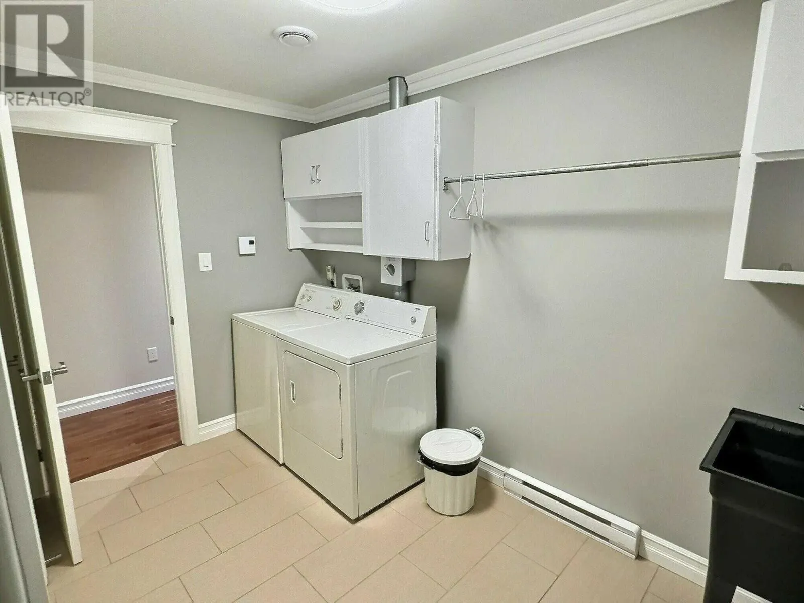 18 Joe's Place