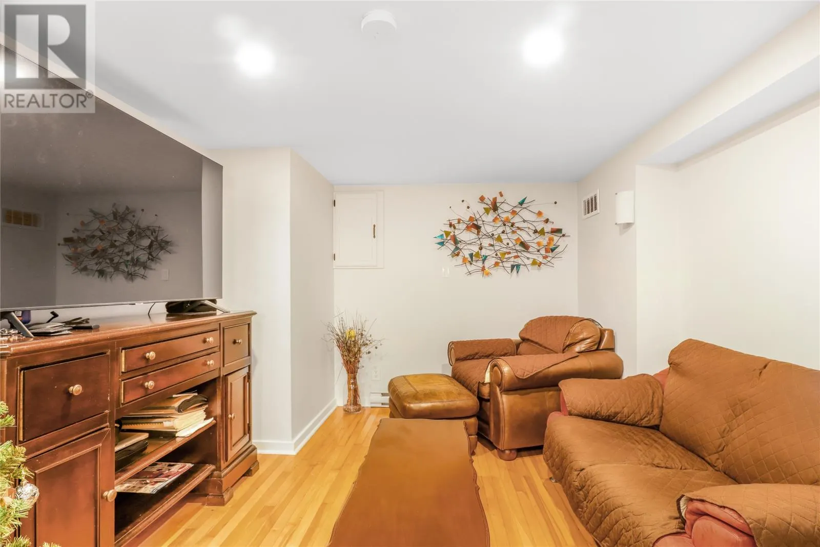 92 Cornwall Avenue