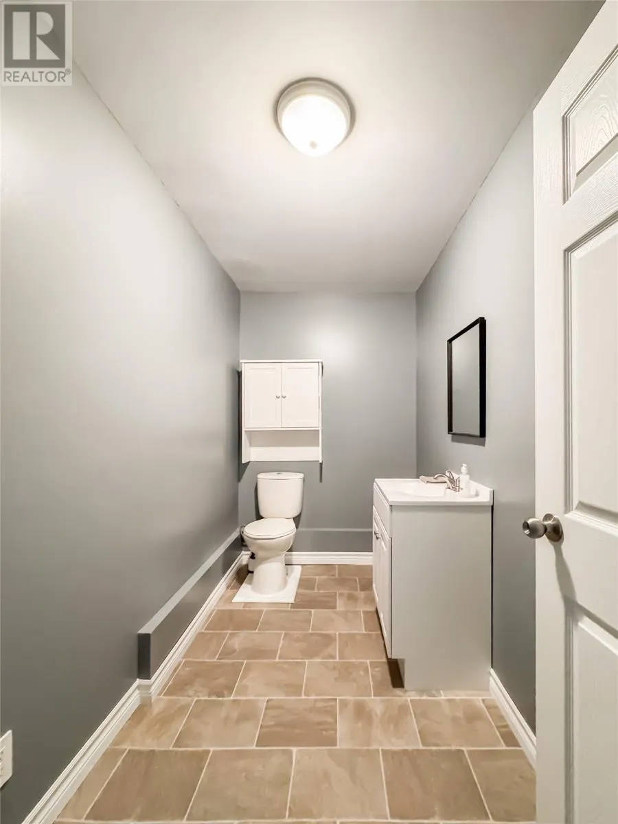 12 Hillview Heights