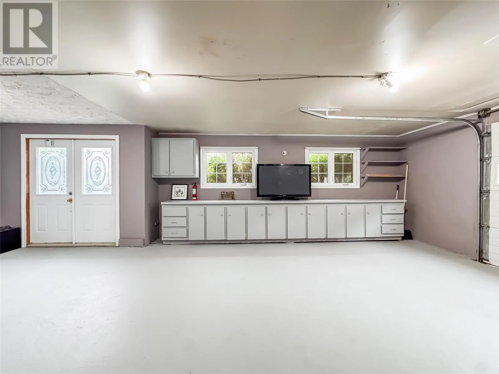 12 Hillview Heights
