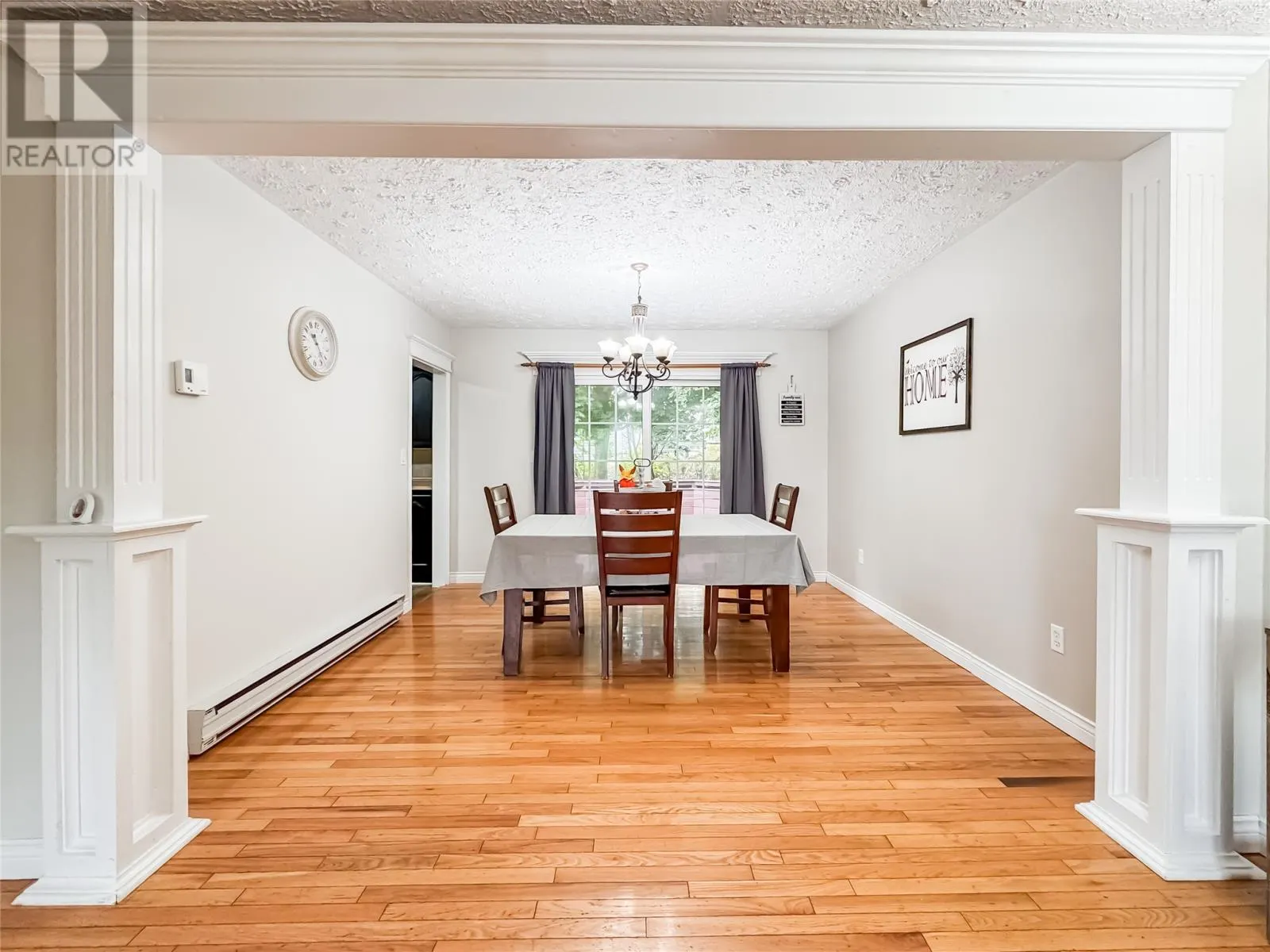 12 Hillview Heights