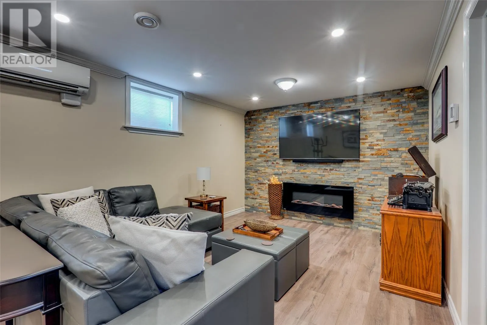 26 Emerald Drive