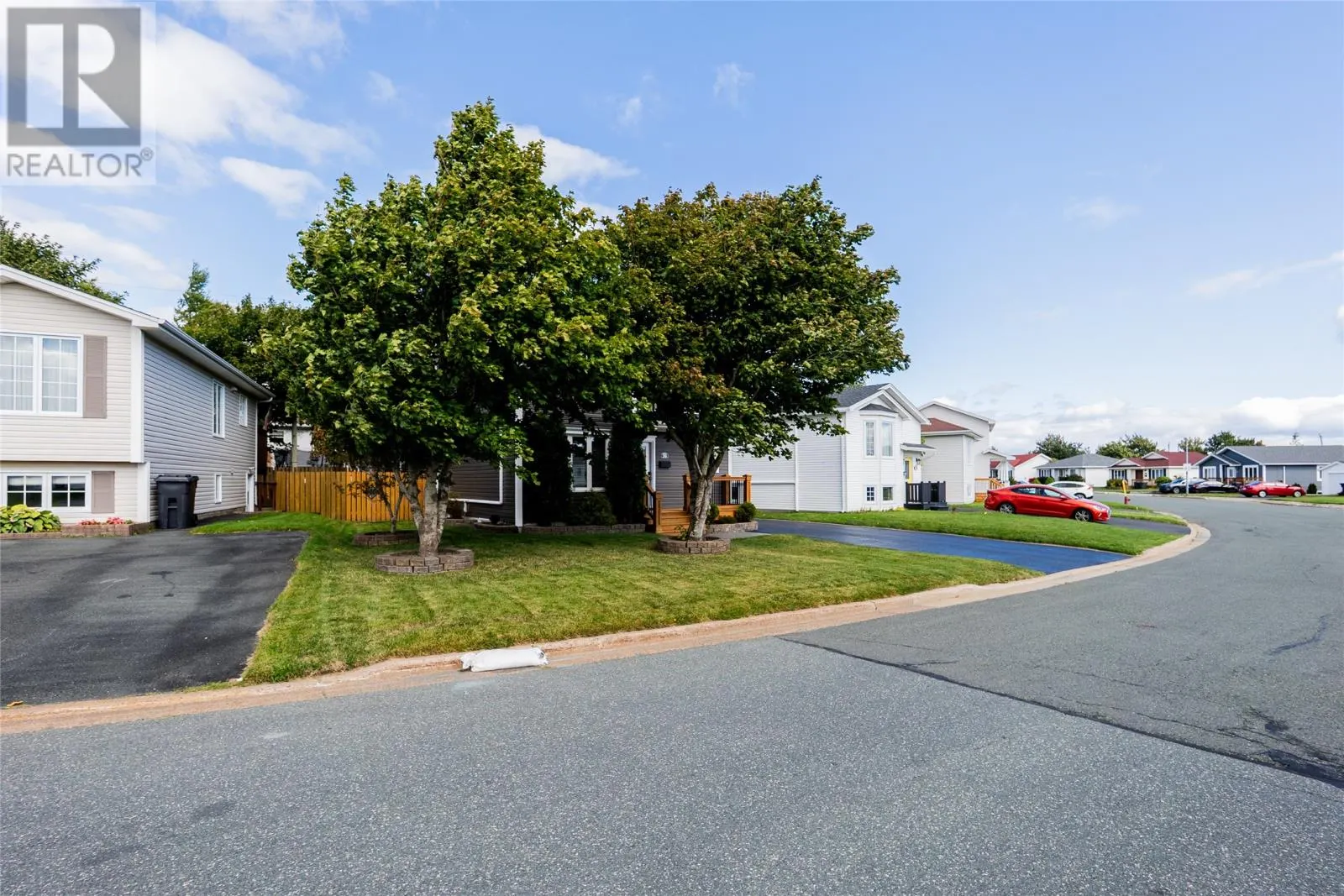 26 Emerald Drive