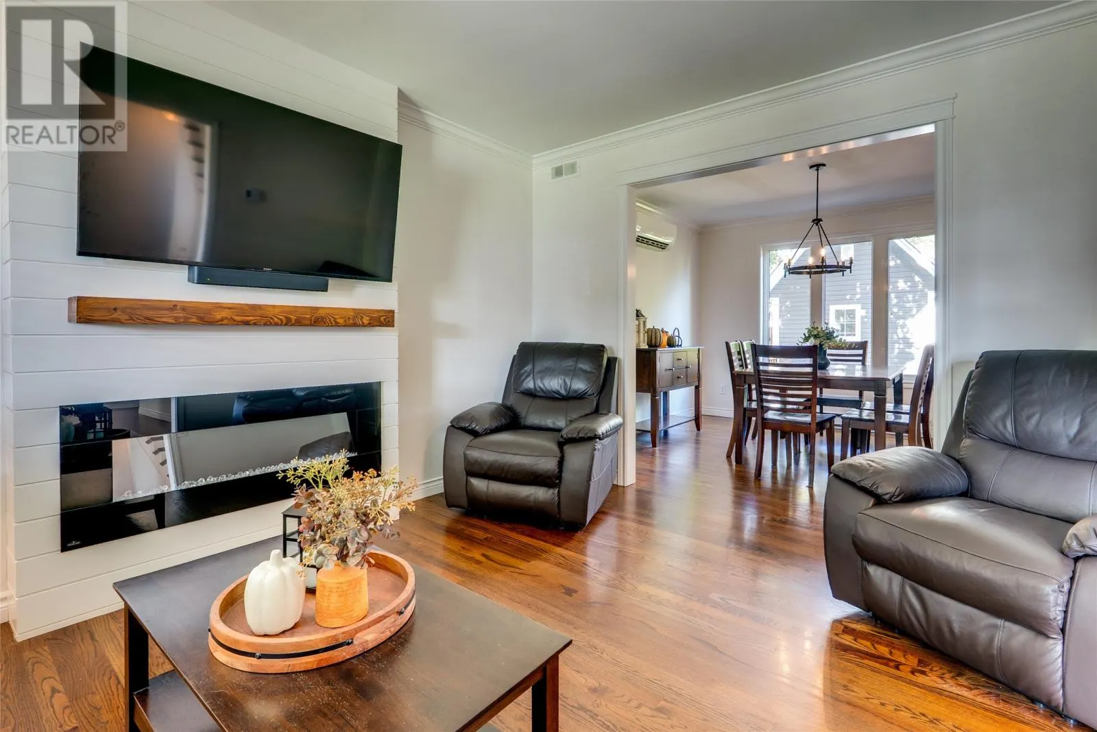 26 Emerald Drive