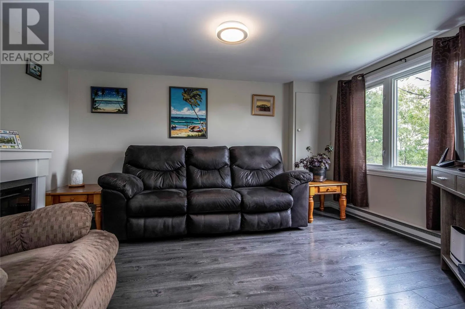 144-148 Country Road