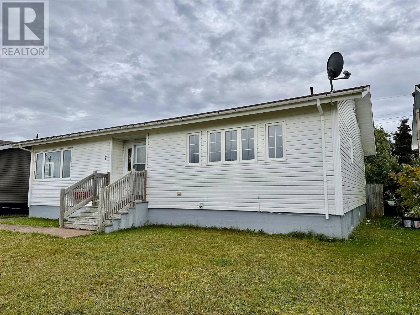 7 Courtney Street
